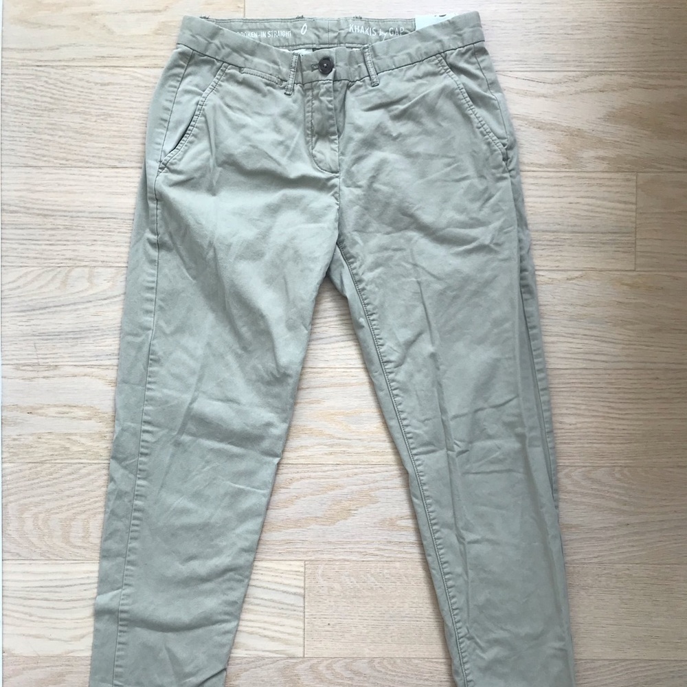 😍2/$20 GAP khaki pants